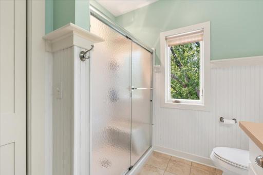 Upper Level 3/4 Bath