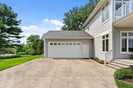 Attached Garage
