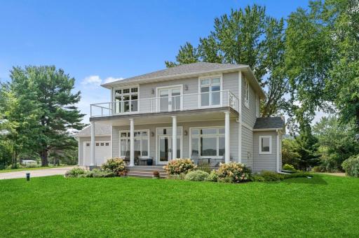 32297 Lakeview Dr