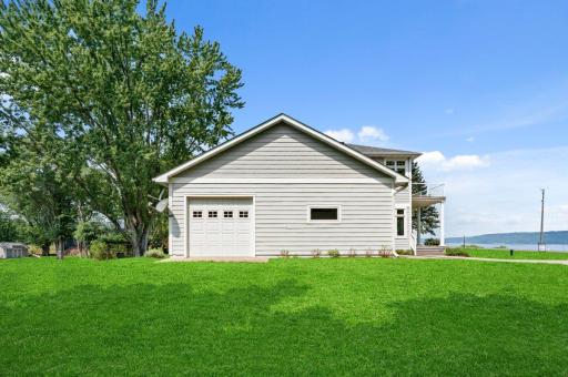 Attached Garage