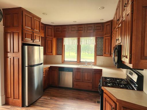 120 Park Avenue W, Renville, MN 56284