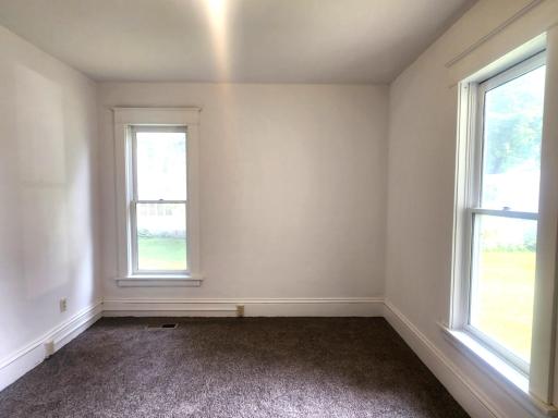 120 Park Avenue W, Renville, MN 56284
