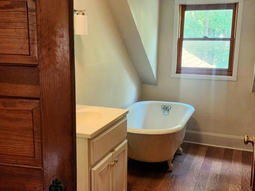 120 Park Avenue W, Renville, MN 56284
