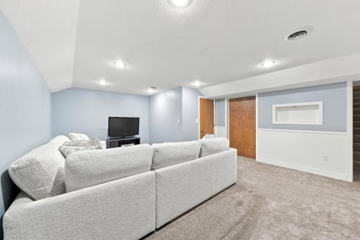 LOWER FAMILY ROOM