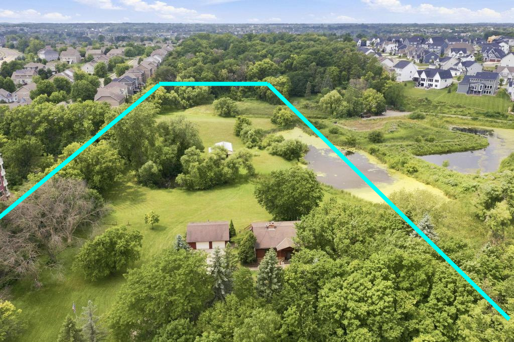 Blue line lot dimensions are approximate. Please see county parcel map.