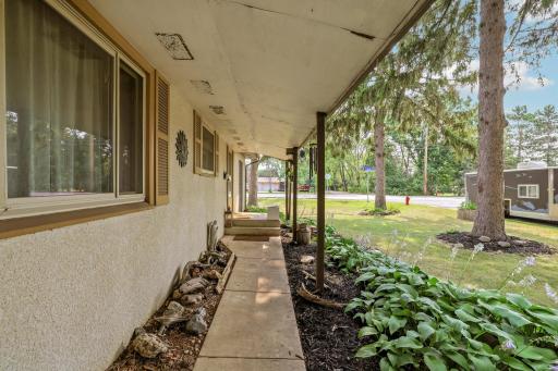 8710Photography-Web-Friendly-2735-18th-Ave-E-North-St-Paul-MN-55109-55109-5.jpg