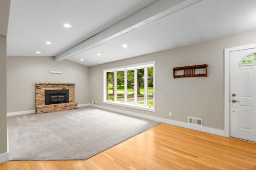 3-web-or-mls-18510-25th-ave-n.jpg