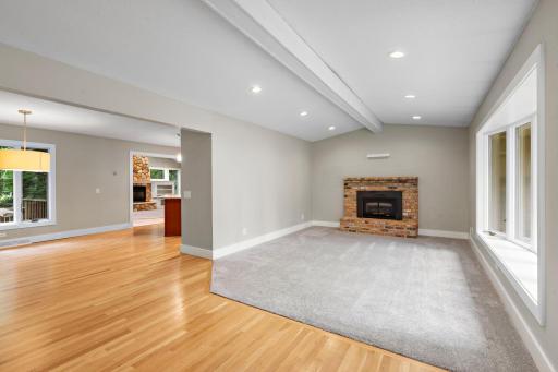 4-web-or-mls-18510-25th-ave-n.jpg