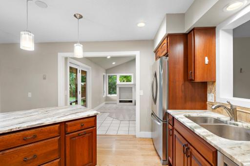 12-web-or-mls-18510-25th-ave-n.jpg