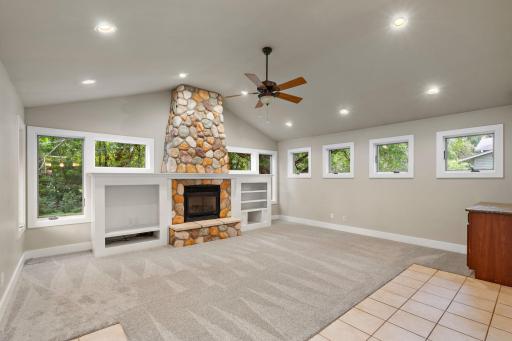 13-web-or-mls-18510-25th-ave-n.jpg