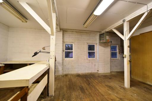 garage heated workshop 15x25