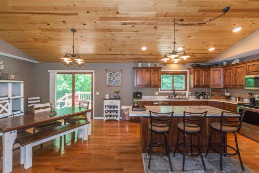 Dining/kitchen