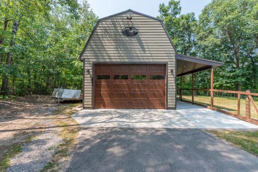 Detached garage