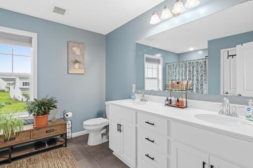Primary suite
