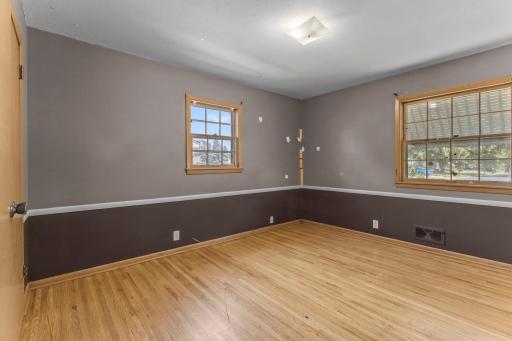 33-web-or-mls-4809 Winnetka Ave N-150.jpg