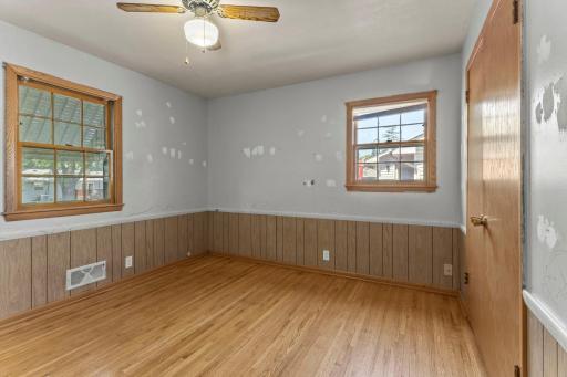39-web-or-mls-4809 Winnetka Ave N-140.jpg