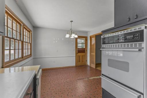 30-web-or-mls-4809 Winnetka Ave N-105.jpg
