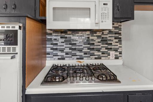 29-web-or-mls-4809 Winnetka Ave N-99.jpg