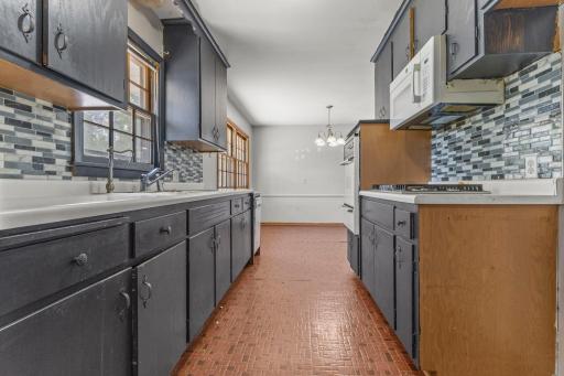 27-web-or-mls-4809 Winnetka Ave N-90.jpg