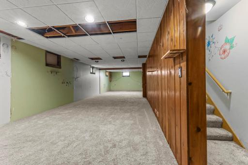 43-web-or-mls-4809 Winnetka Ave N-169.jpg