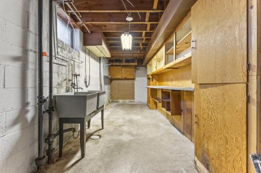 51-web-or-mls-4809 Winnetka Ave N-210.jpg