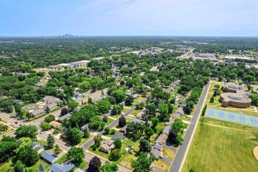 93-web-or-mls-4809 Winnetka Ave N-277.jpg