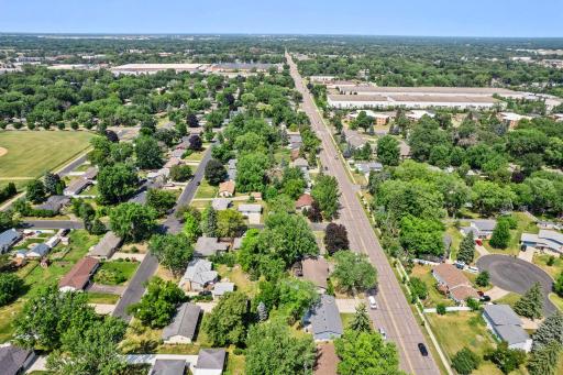 104-web-or-mls-4809 Winnetka Ave N-316.jpg