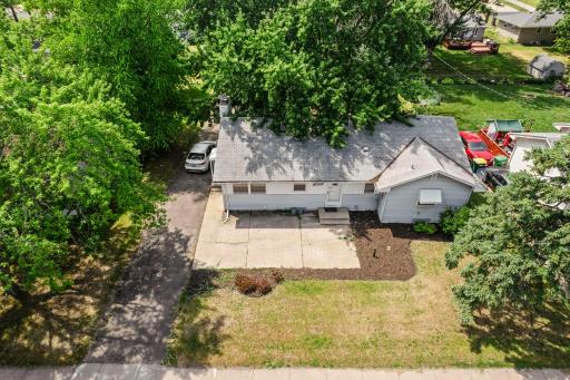 70-web-or-mls-4809 Winnetka Ave N-412.jpg