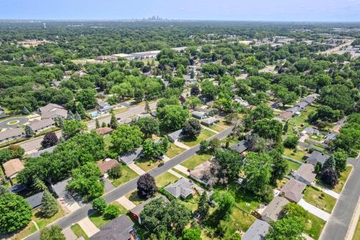 99-web-or-mls-4809 Winnetka Ave N-301.jpg