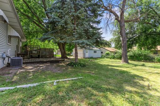60-web-or-mls-4809 Winnetka Ave N-16.jpg
