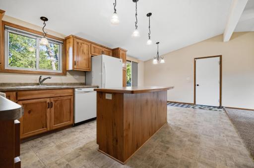 123 8th Avenue SE, Saint Joseph, MN 56374