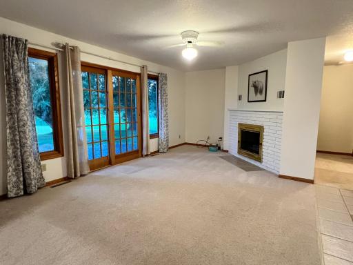 Living Room w fireplace
