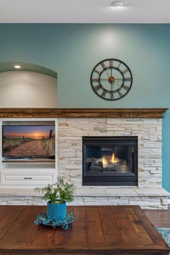 2462 Lone Eagle Trail, Woodbury, MN 55129