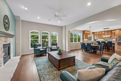 2462 Lone Eagle Trail, Woodbury, MN 55129