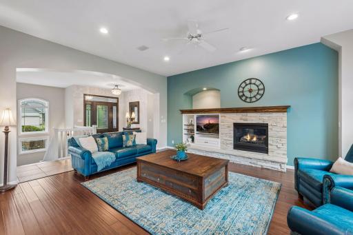 2462 Lone Eagle Trail, Woodbury, MN 55129