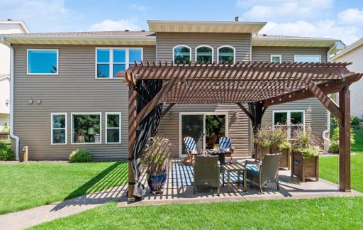 2462 Lone Eagle Trail, Woodbury, MN 55129