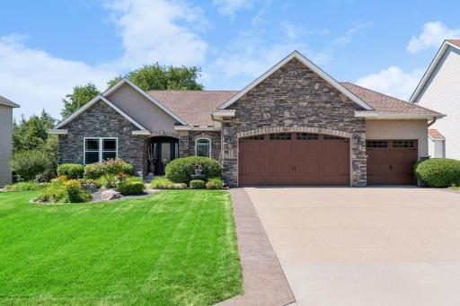 2462 Lone Eagle Trail, Woodbury, MN 55129