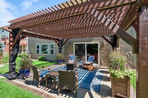 2462 Lone Eagle Trail, Woodbury, MN 55129