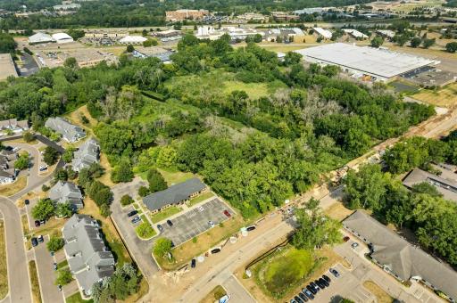 2056 Woodlane Drive, Woodbury, MN 55125