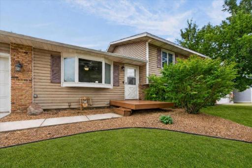 2575 Lamada Place, Owatonna, MN 55060