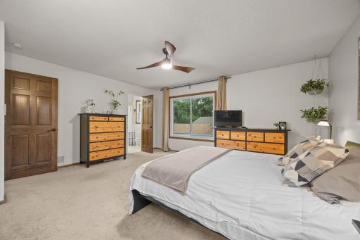 Ample space for dressers and a king size bed.