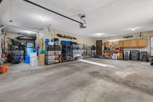 The additional side space behind the fireplace is perfect for equipment, those kajaks, paddle boards, skis. You name it.