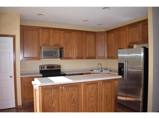 KITCHEN 2.jpg