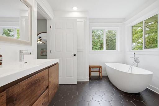 Primary Bath.jpg