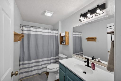130 4th Avenue NW, Elgin, MN 55932