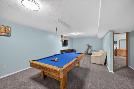 130 4th Avenue NW, Elgin, MN 55932