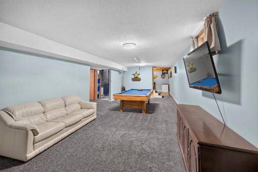 130 4th Avenue NW, Elgin, MN 55932