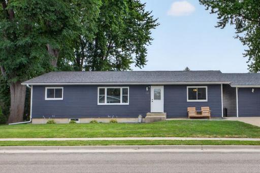 130 4th Avenue NW, Elgin, MN 55932