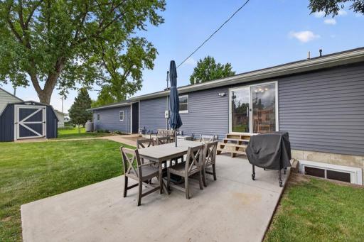 130 4th Avenue NW, Elgin, MN 55932