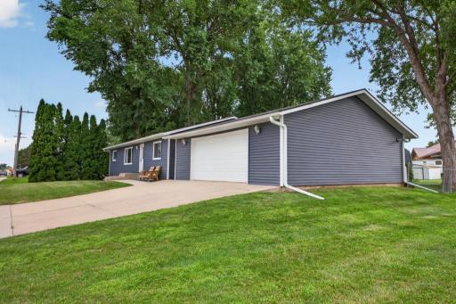 130 4th Avenue NW, Elgin, MN 55932